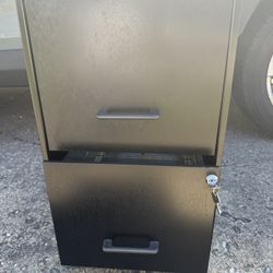 Filing Cabinet With Lock
