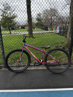 Hyper 29’ Wheelie bike