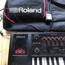Roland FA 06 Synthesizer Music Workstation