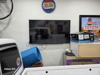 Sony 48” Smart LED TV – KDL-48W650D – Works Great