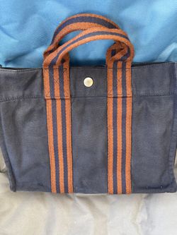 Hermes Burgundy Fourre-Tout PM Canvas Tote for Sale in Atlanta, GA - OfferUp
