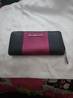 Mk Zippered Wallet