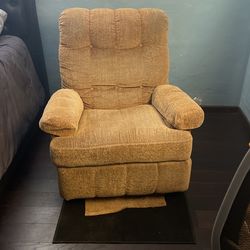 Recliner Seat