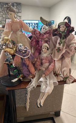 Vintage Collectible Silvestri Pierrot Dolls W/stands