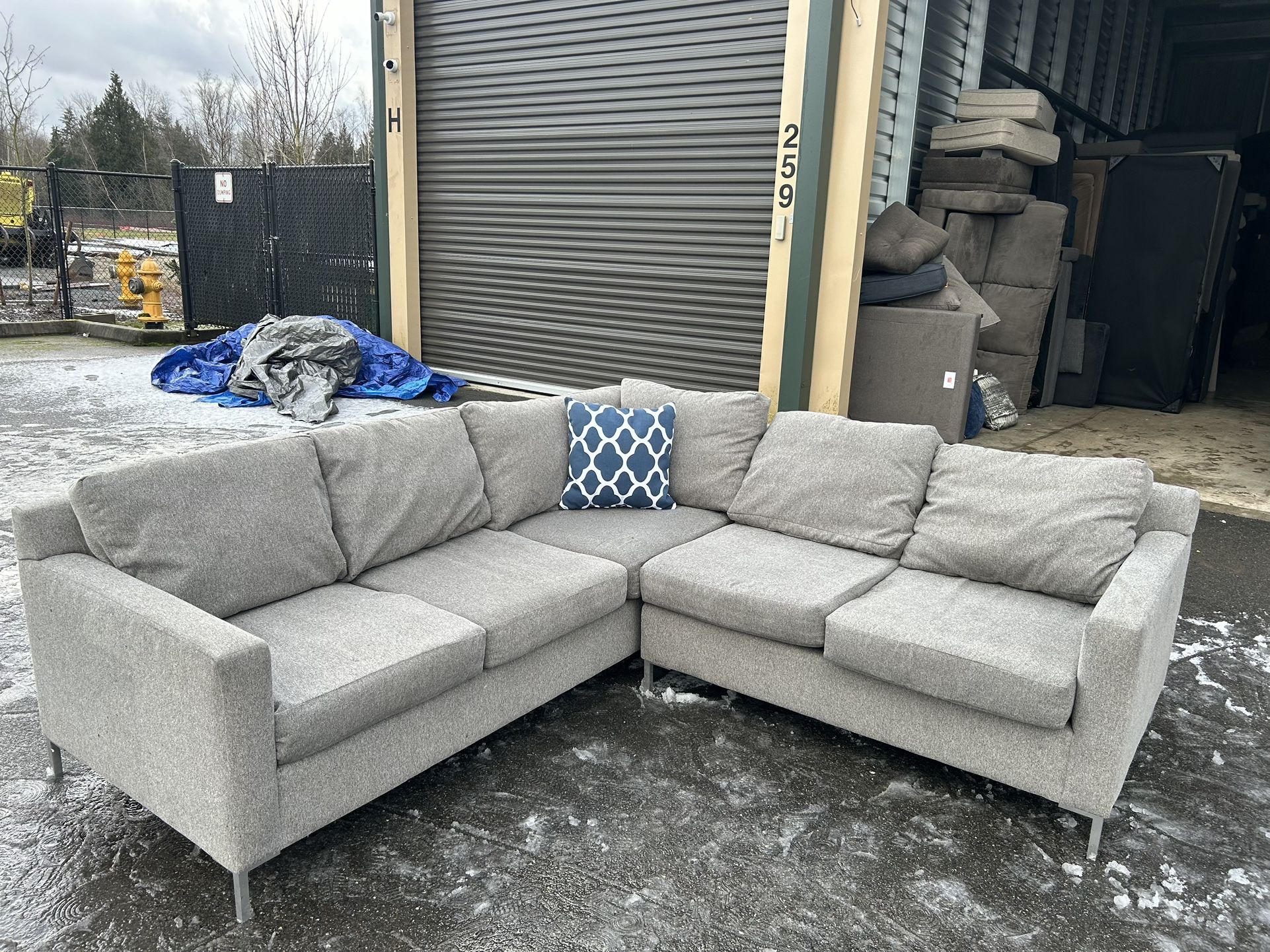 Sectional couch