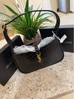 YSL 🫅