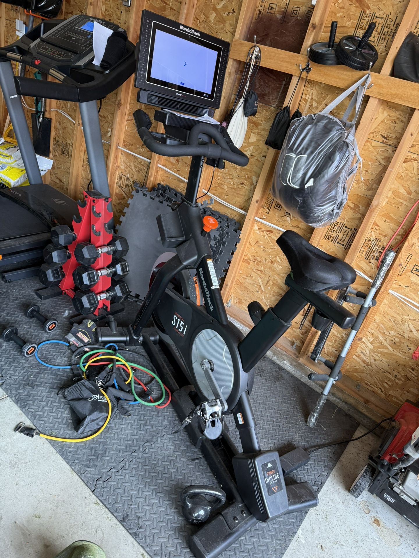 NordicTrack S15i Studio Bike – Great Condition (Screen Not Loading)