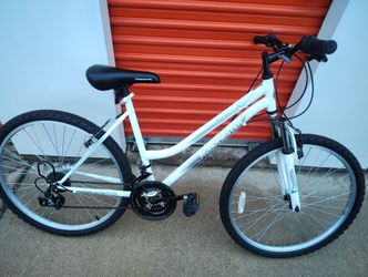 26-in Bike. Needs Brakes. Everything Else Works Gears And Everything Must Pick Up Northeast Philly Mayfair.