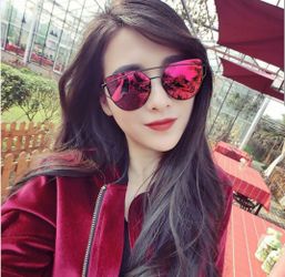 BLACK AND RED Vintage Sunglasses UV400