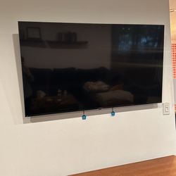 60 Inch LG SMART TV