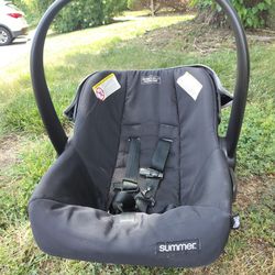 Infant Car Seat $30--- Is Still Available Don't Ask NE Philly 