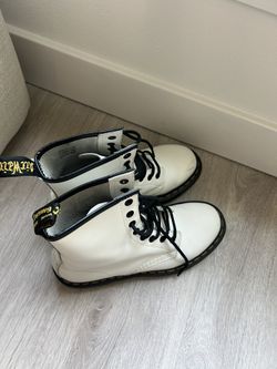 White Women’s Doc Martens Boots Size 8