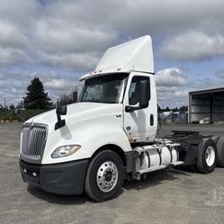 2018 international LT 625 (new Body Style) X15 Cummins Automatic 