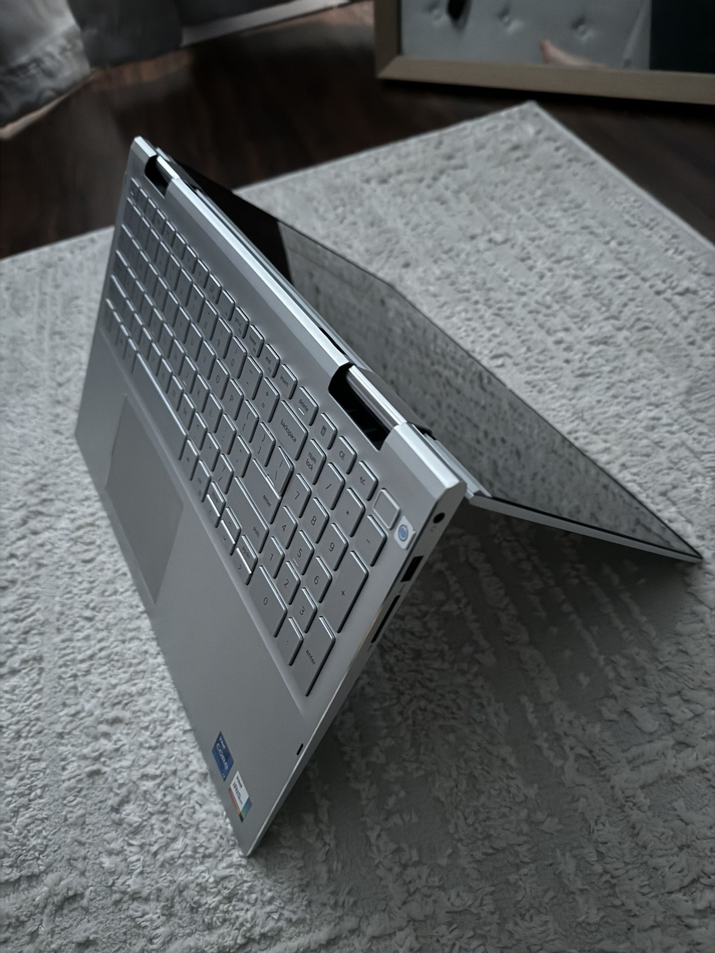 dell foldable laptop with i7