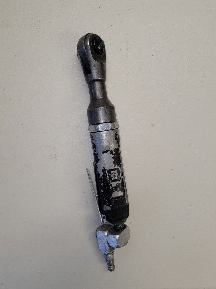 INGERSOLL RAND MODEL 107 AIR PNEUMATIC 3/8" DRIVE RATCHET WRENCH Tool