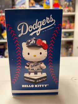 2013 Hello Kitty LA Dodgers SGA Bobblehead new in Box!