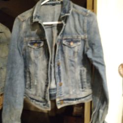 AMERICAN. EAGLE. WOMANS. SIZE. MED.