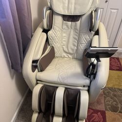 Osaki OS-7200H Pinnacle Hip Massage Chair