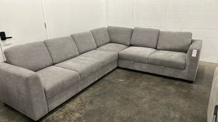 Sectional Sofa - Delivery/Financing Available