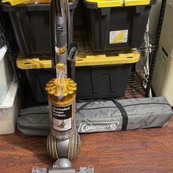 Dyson Multifloor 2 UP19