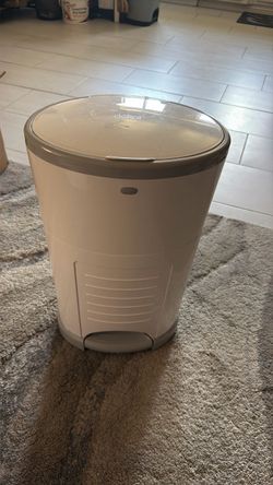 Diaper pail dekor