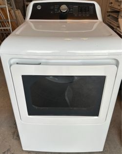 GE 7.4 Cu. Ft Electric Dryer - Barely Used - Excellent Condition