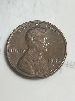 1982 D Small #2 Penny