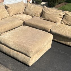 Sectional Couch With Ottoman 