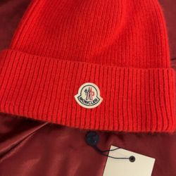 Moncler Beanie Red