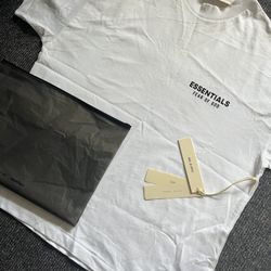 Fear of God Essentials Classic Color white
