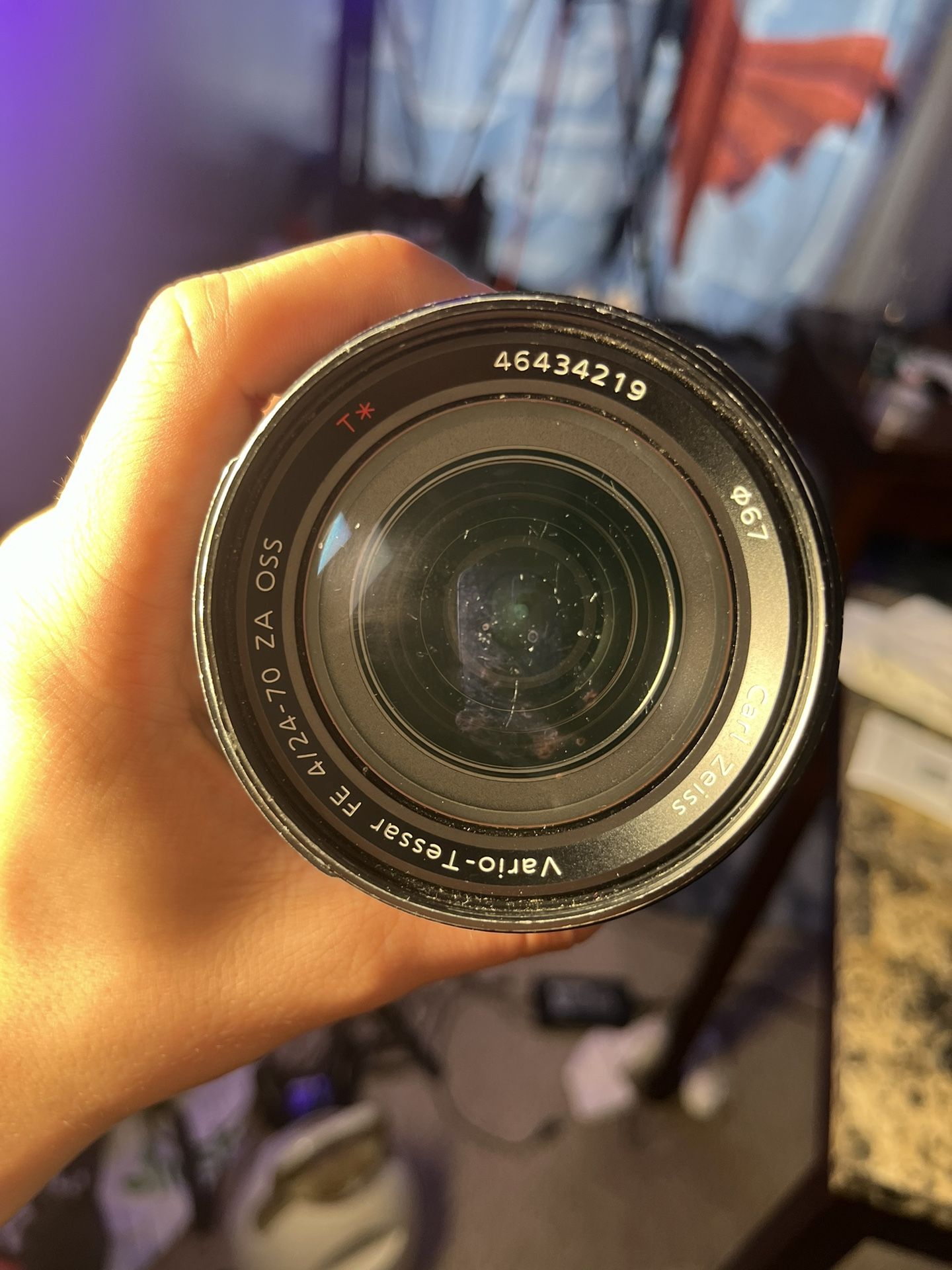 24-70 Zeiss Vario Tesser Sony E-mount Lens