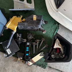 06-08 Toyota Prius 2nd Gen Parts Bundle