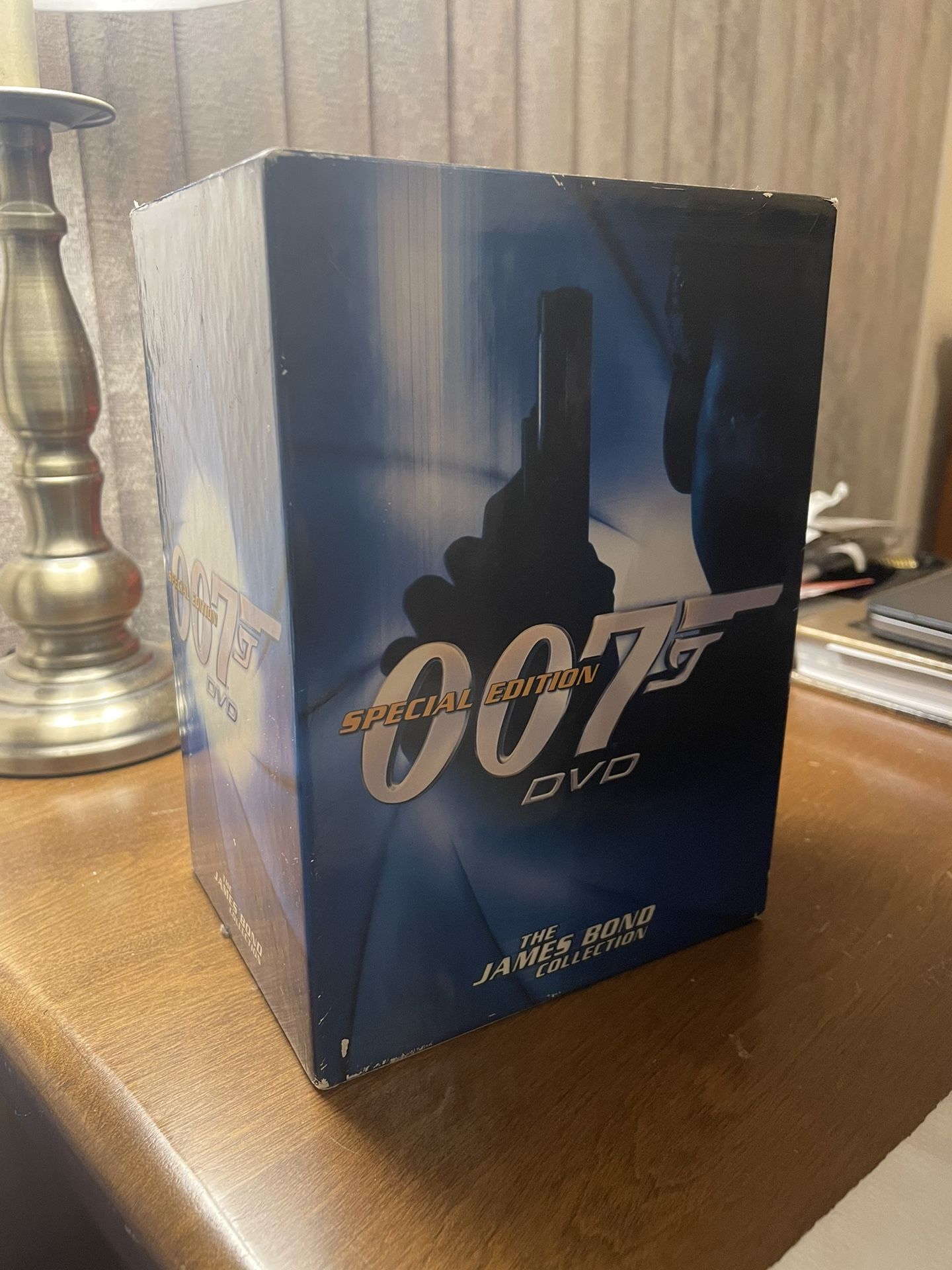 007 Special Edition DVD Box Set - The James Bond Collection