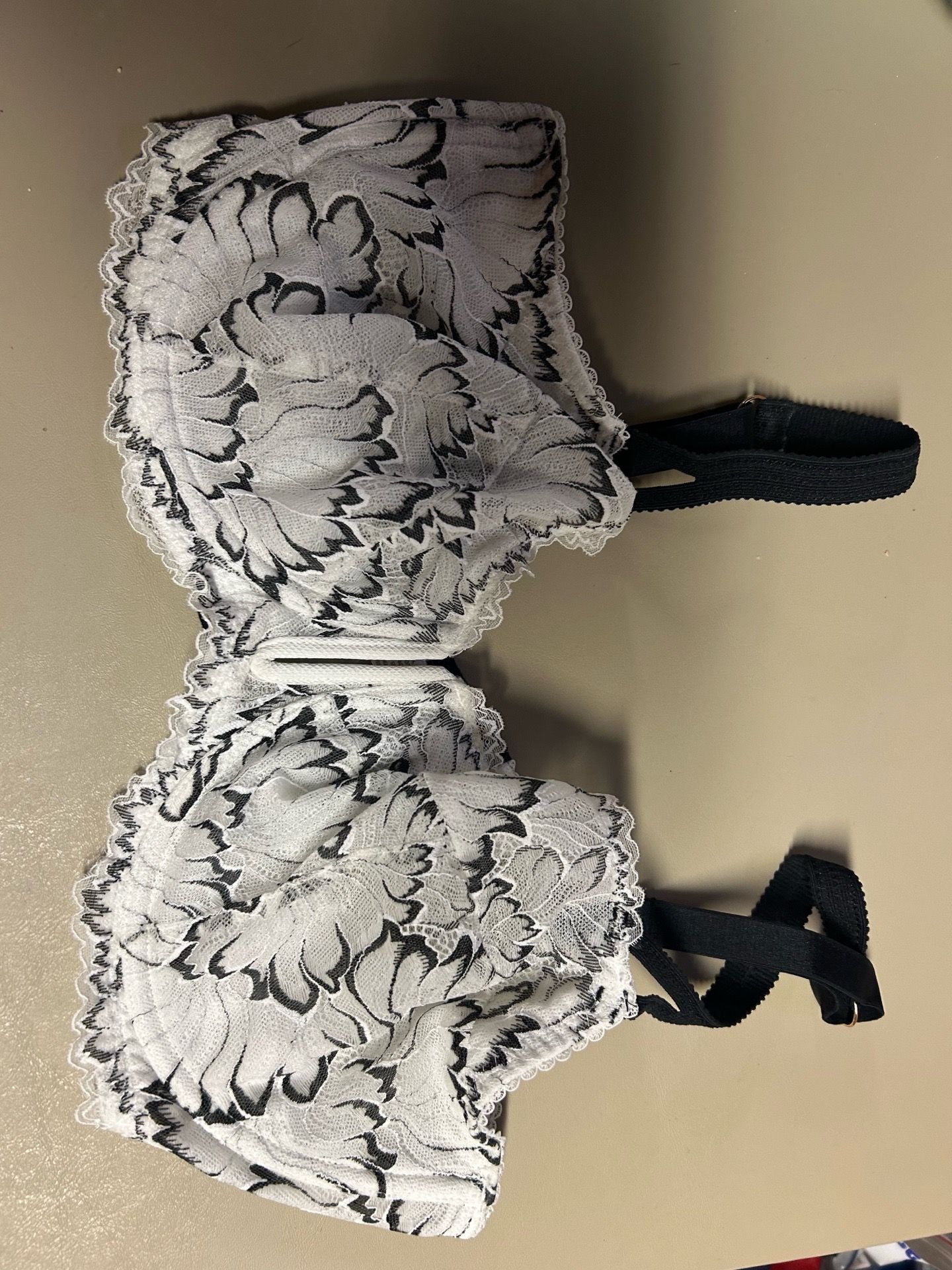 Bra size 40 D