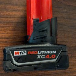 Milwaukee m12 4.0 battery