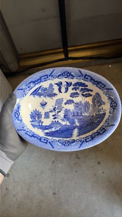Blue and white Japan bowl
