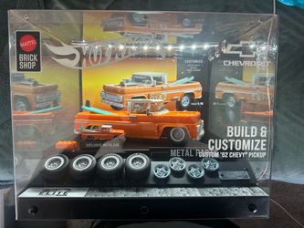 Hotwheels brick shop store display!