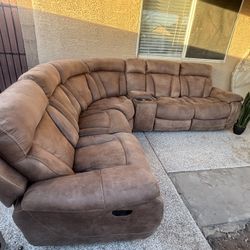 Brown Sectional Couch (DELIVERY INCLUDED 🚚)