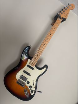 Stratocaster custom w fender parts electric guitar