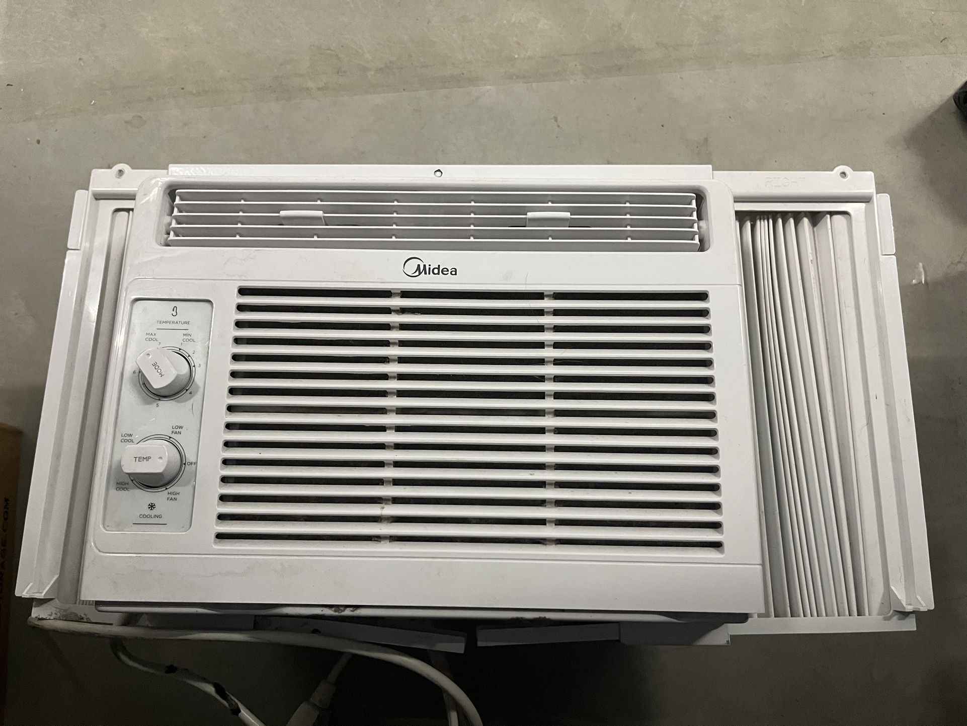 Wall AC unit