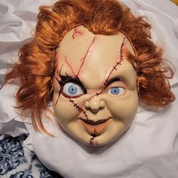 Curse of Chucky Full Mask Deluxe