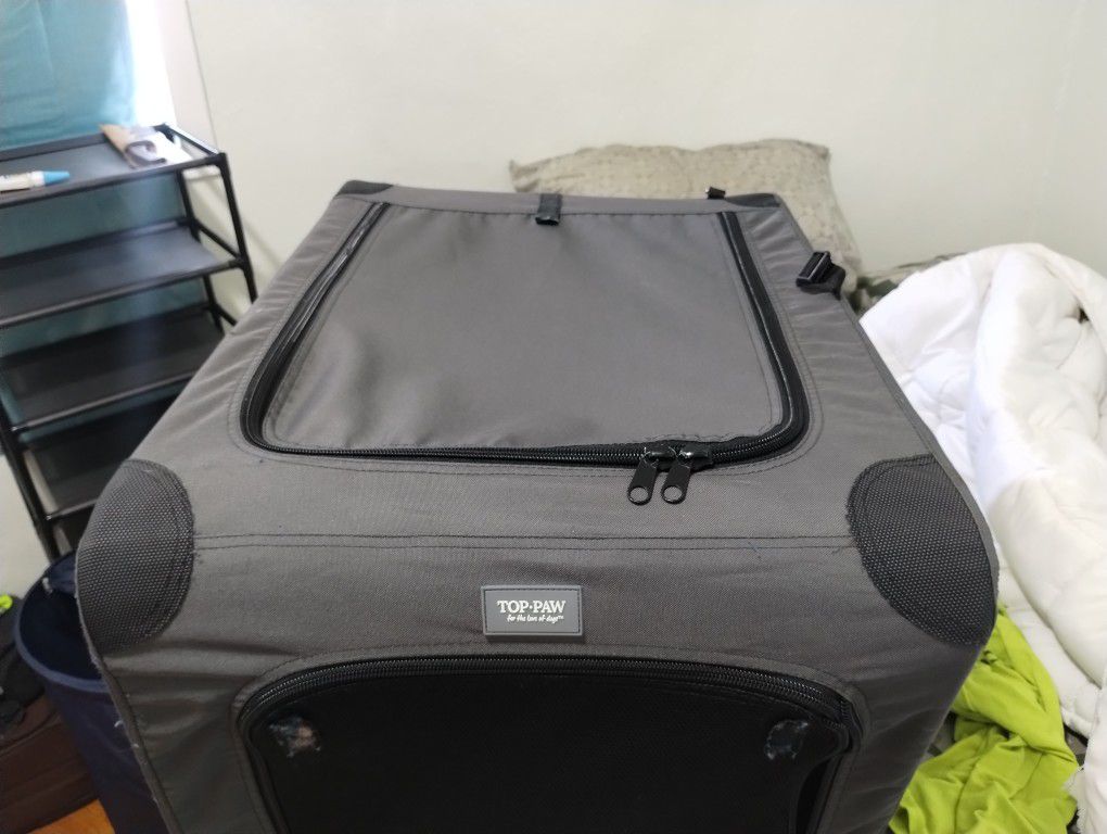 Top Paw Mobile Dog/ Pet Carrier Very Nice Excellent Condition 