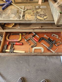 9 metal clamps