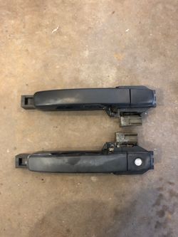 Door handles for a 2005-2013 Nissan Frontier