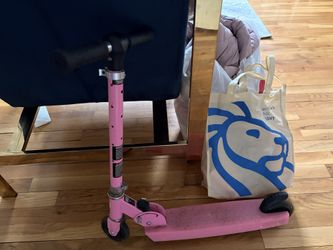 Free Scooter With Light