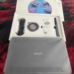 Medium Wacom Creative Pen Tablet