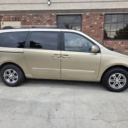 2008 KIA Sedona