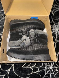 Women’s Columbia Snow Boots