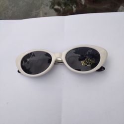 Styling White Frame Sunglasses Very Nice