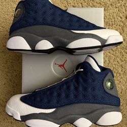 Size 9 (like new, comes with original box) - Air jordan 13 flint 